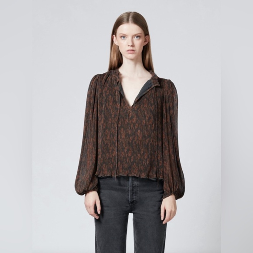 ganni plisse pleated “French roast” floral Black and Brown Top